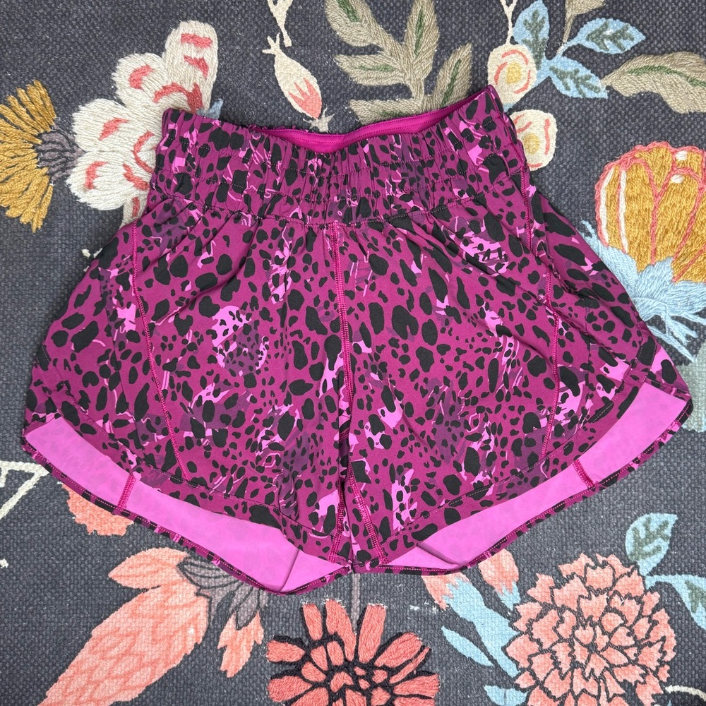 Lululemon Hotty Tot 4” Running Shorts